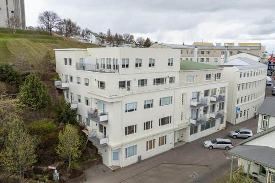 Charming Deluxe Apartment