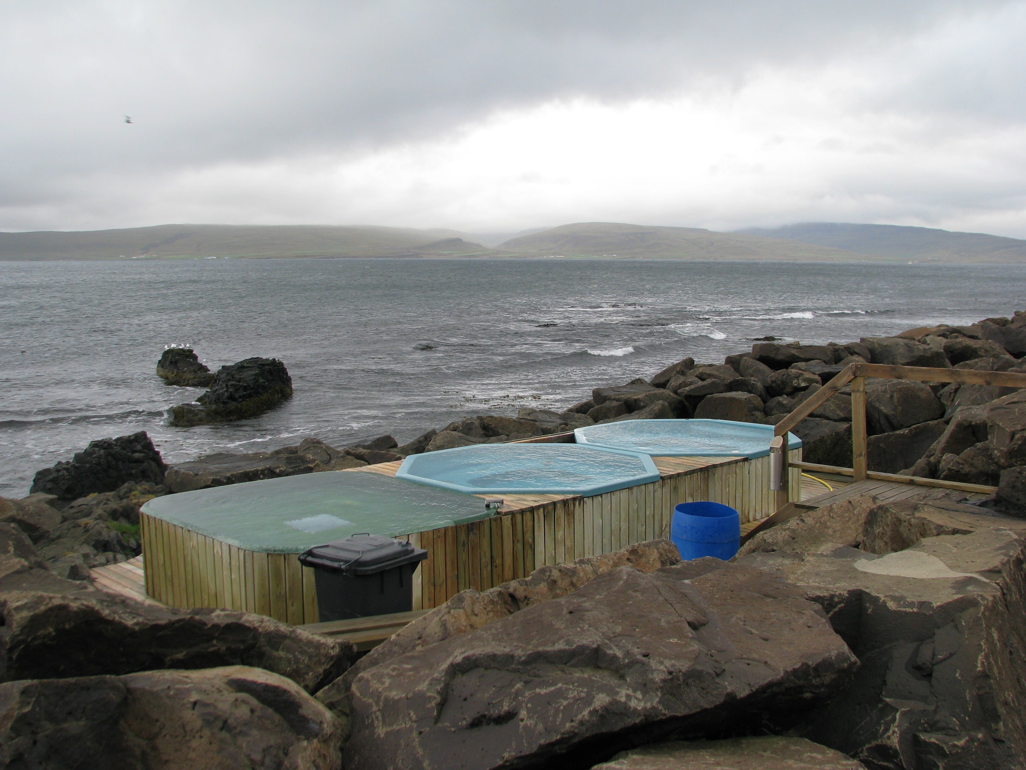 Hottubs-Drangsnes.jfif