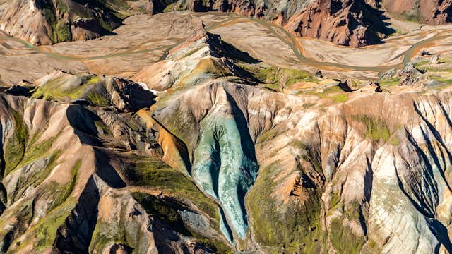 Amazing 1-Hour Airplane Tour over Landmannalaugar and Highlands from Skaftafell