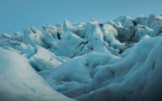 Falljokull is an outlet glacier of Vatnajokull.
