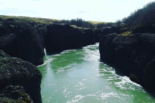 Exhilarating 4-Hour Whitewater Rafting Tour on the Hvita River from Fludir