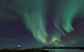 Les aurores boréales sont un spectacle à ne pas manquer dans le ciel clair de l'Islande.