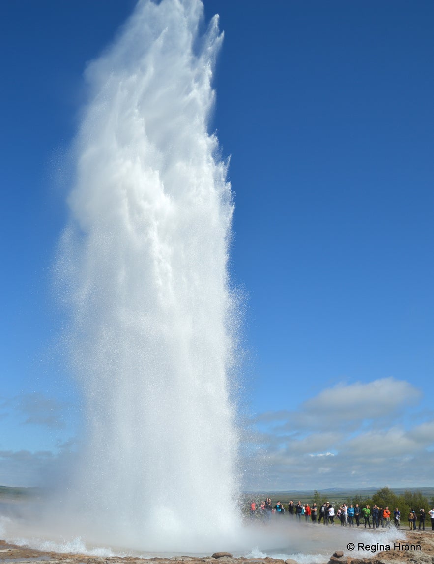 The spectacular Geysir Geothermal Area - Strokkur and all the other Hot Springs