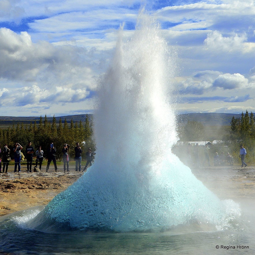 The spectacular Geysir Geothermal Area - Strokkur and all the other Hot Springs