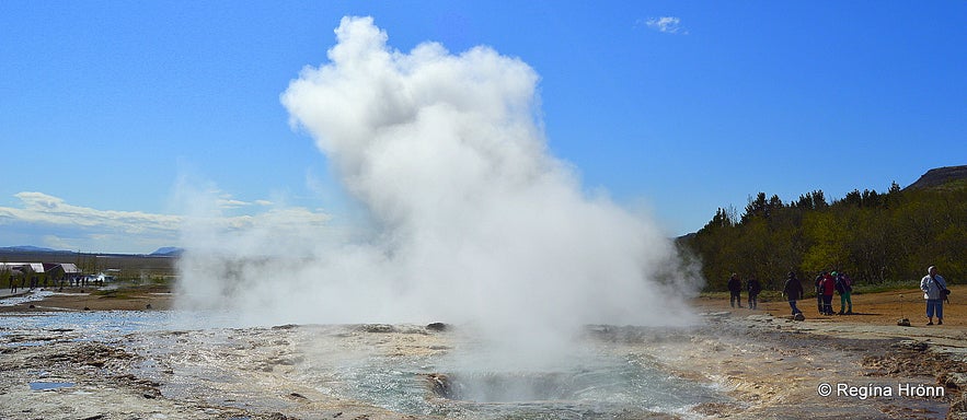 The spectacular Geysir Geothermal Area - Strokkur and all the other Hot Springs