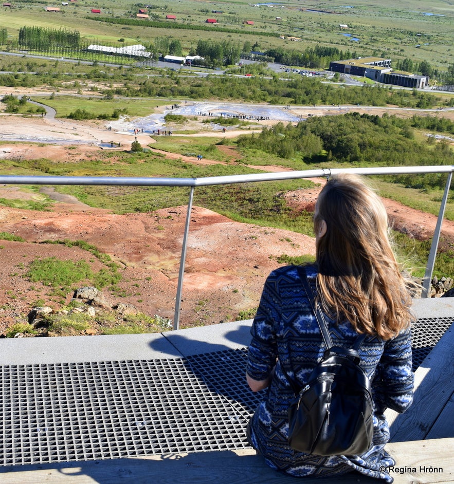 The spectacular Geysir Geothermal Area - Strokkur and all the other Hot Springs