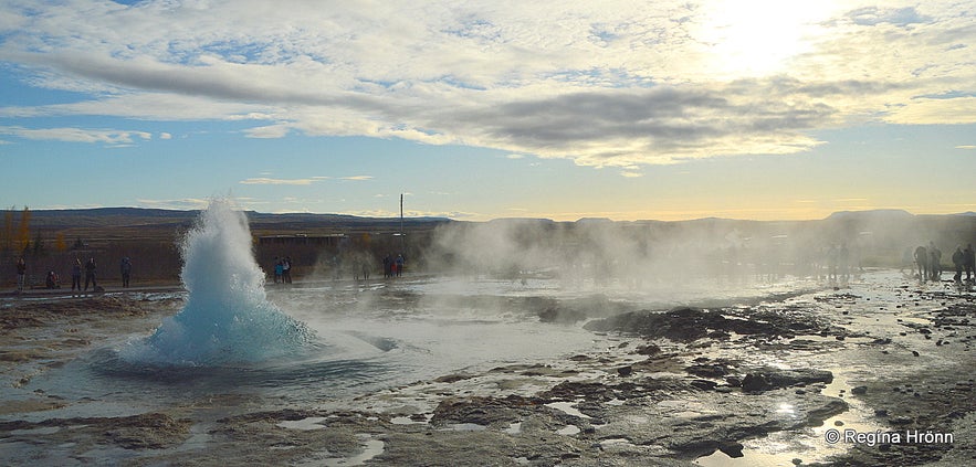 The spectacular Geysir Geothermal Area - Strokkur and all the other Hot Springs