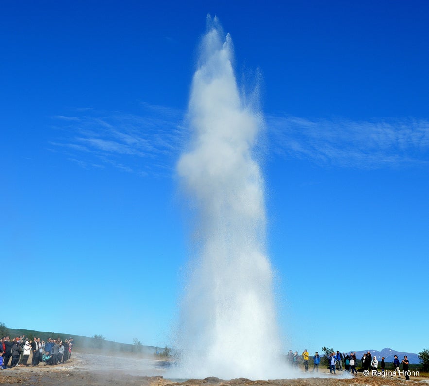 The spectacular Geysir Geothermal Area - Strokkur and all the other Hot Springs