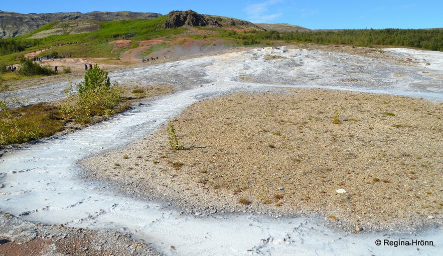 The spectacular Geysir Geothermal Area - Strokkur and all the other Hot Springs