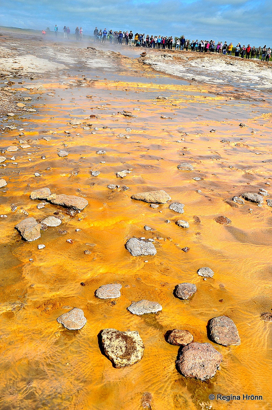 The spectacular Geysir Geothermal Area - Strokkur and all the other Hot Springs