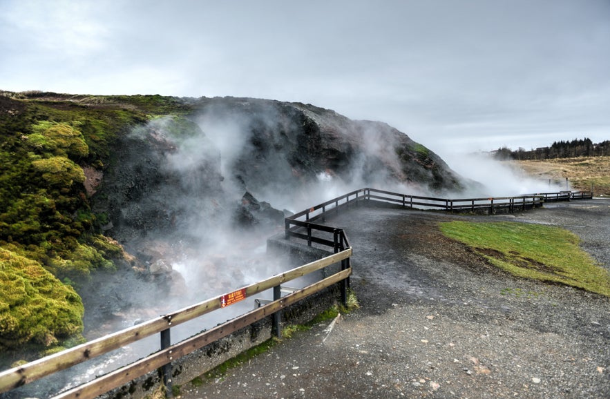 Deildartunguhver Hot Spring, Silver Circle
