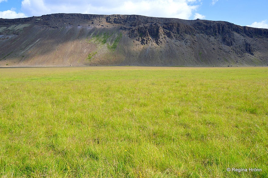 The gentle Troll Bergþór in Mt. Bláfell - Icelandic Folklore from South Iceland