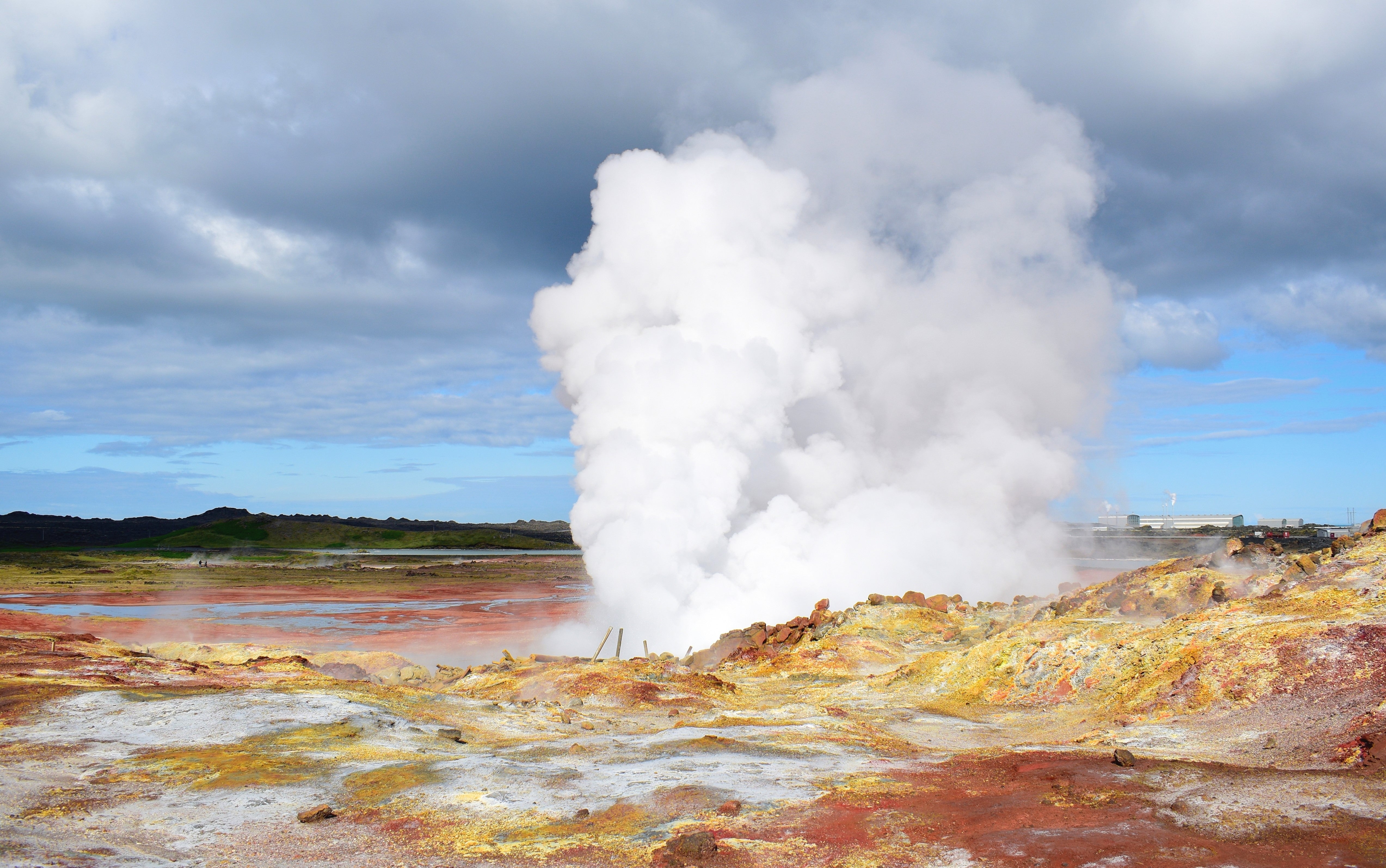  Steam rising from the colorful geothermal area at Gunnuhver hot springs on the Reykjanes Peninsula.