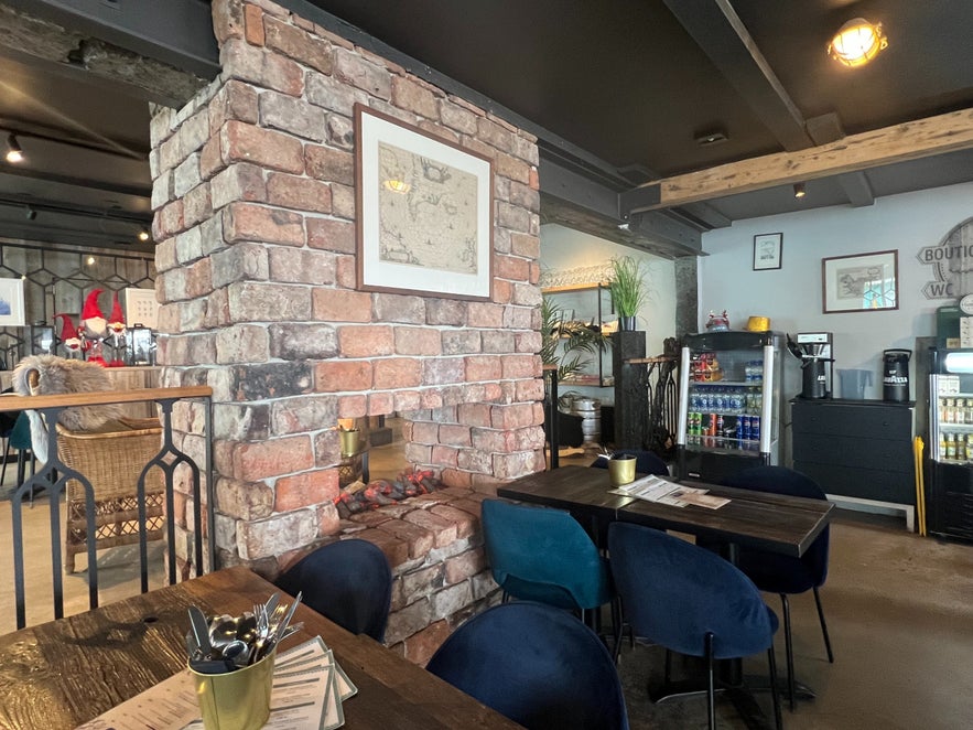 Layout of Reykjavik Roast seating