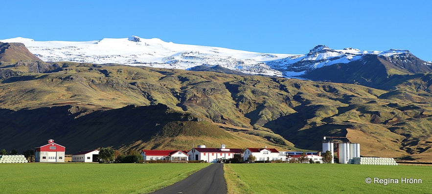 Jökulsárlón Glacial Lagoon - a Tour of the Jewels of the South Coast of Iceland