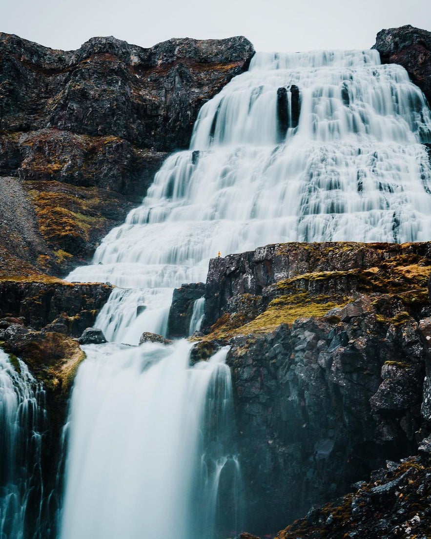 Cascada Dynjandi, en los Fiordos del Oeste de Islandia.