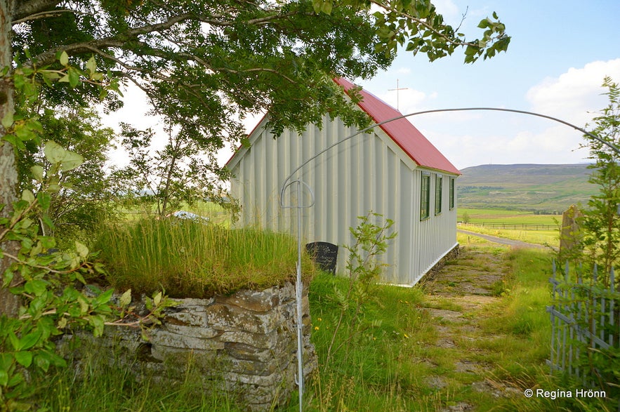 The tiny Tungufellskirkja Church and the Tungufellskross Crucifix upcountry in South Iceland