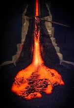 Podczas pokazów lawowych w Reykjavíku wykorzystywana jest prawdziwa lawa.