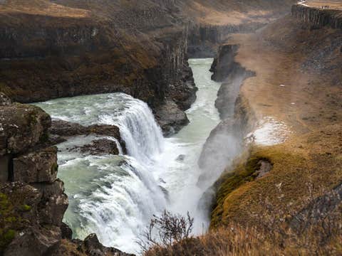 レイキャビク発コンボツアー|ゴールデンサークル&シルフラの泉でシュノーケリング体験