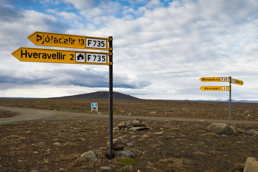 Road signs at the Kjölur Route (F35) intersection in Iceland's Highlands