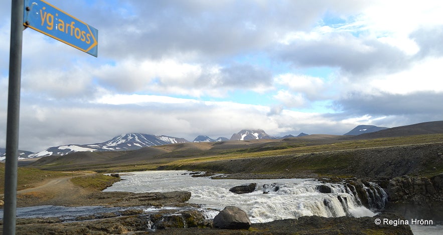 The amazing Mt. Kerlingarfjöll, a fascinating Hike through Hveradalir, and the Kjölur Route