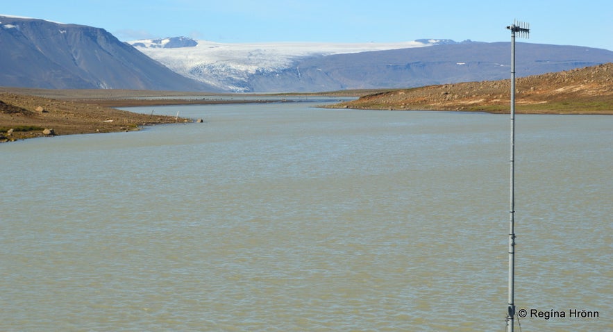 The amazing Mt. Kerlingarfjöll, a fascinating Hike through Hveradalir, and the Kjölur Route