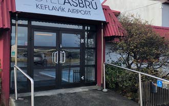 The entrance to Hotel Asbru welcomes you.
