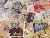 Guide to the Icelandic Krona (with a currency converter!)