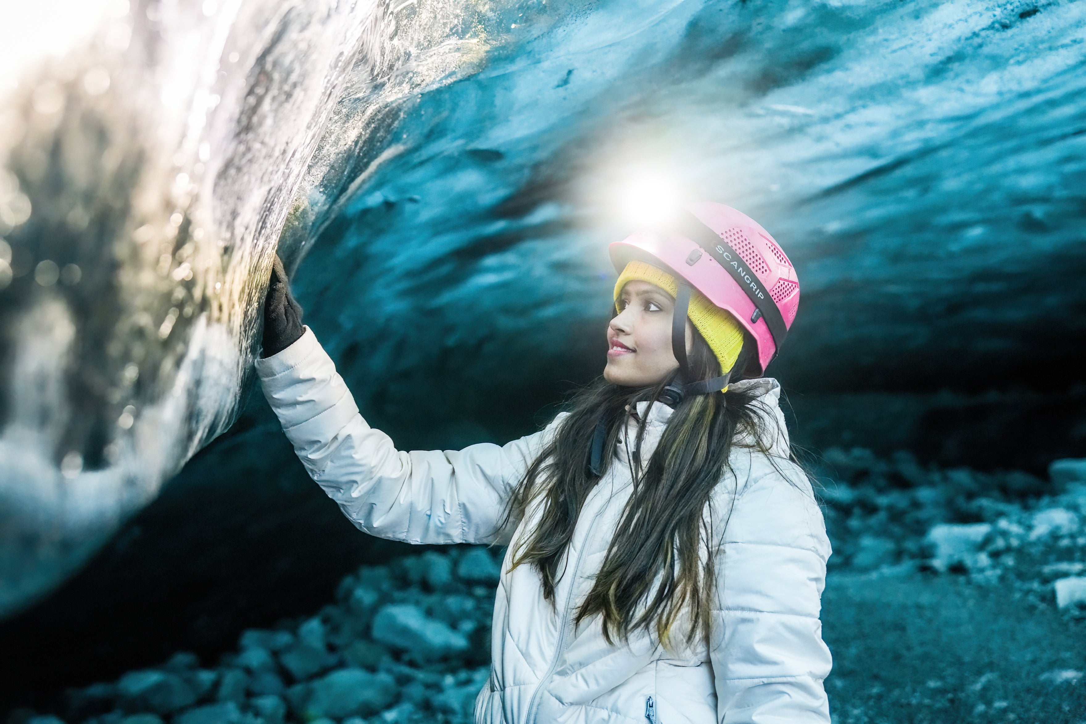 Kleine Groepsreis van 3 Uur naar een IJsgrot in de Vatnajokull met Professioneel Fotopakket