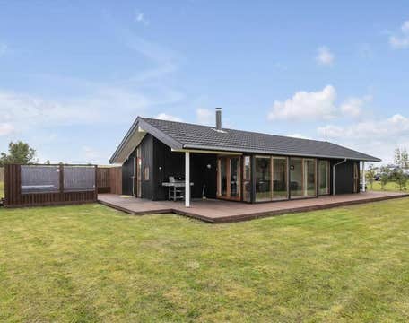 Golden Circle Villas