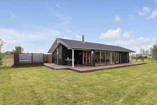 Golden Circle Villas