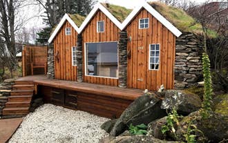 SJF Villa boasts an outdoor sauna housed in a traditional turf structure.