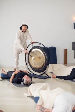 Relaxing 1-Hour Breathwork Session in Reykjavik with Certified Coach