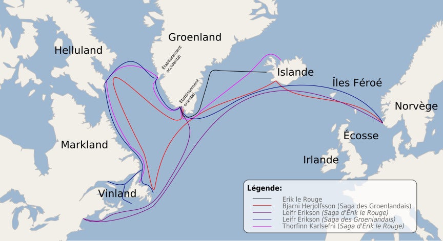 Map in French showing Norse voyages from Europe to North America based on the Vinland Sagas. Routes of Erik the Red, Bjarni Herjolfsson, Leif Erikson, and Thorfinn Karlsefni are marked with colored lines, connecting Norway, Iceland, Greenland, and lands like Helluland, Markland, and Vinland.