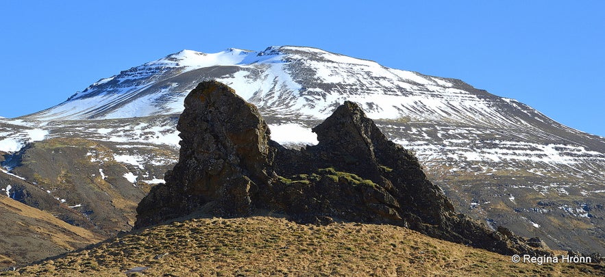 The Giantess Hít in Hítardalur Valley and the Party of the Trolls - Folklore from West Iceland