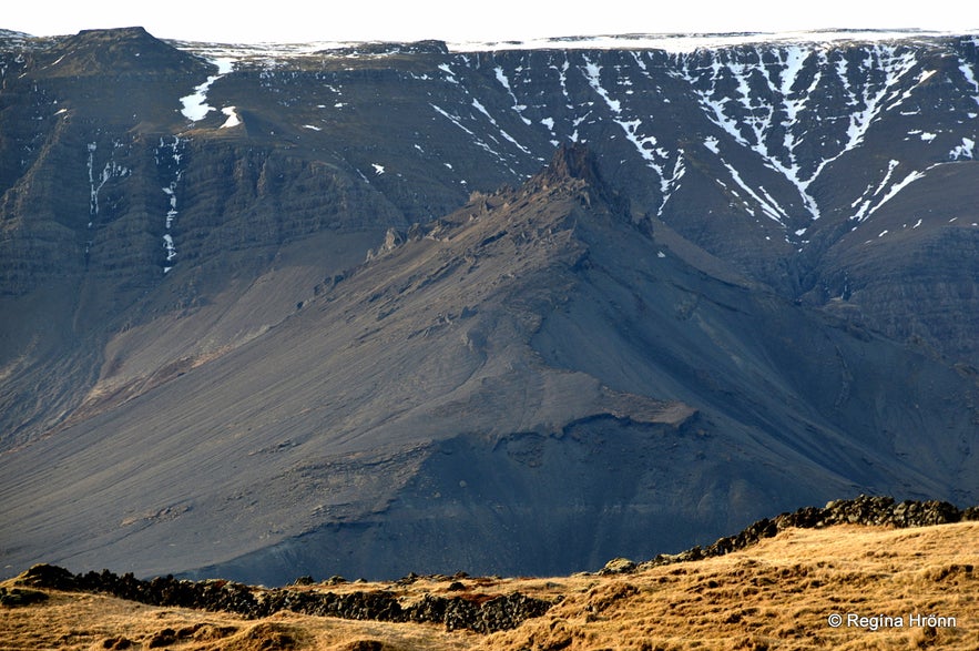 The Giantess Hít in Hítardalur Valley and the Party of the Trolls - Folklore from West Iceland