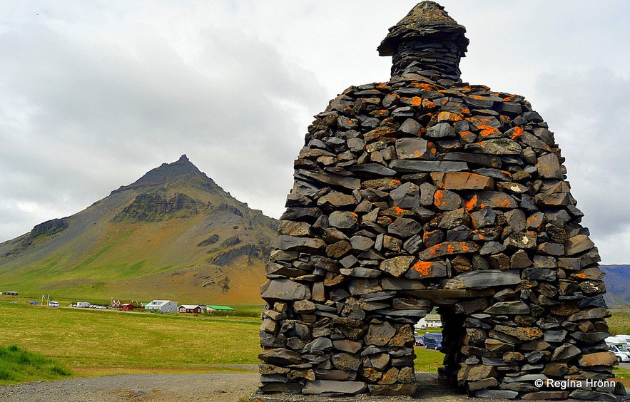 The Giantess Hít in Hítardalur Valley and the Party of the Trolls - Folklore from West Iceland