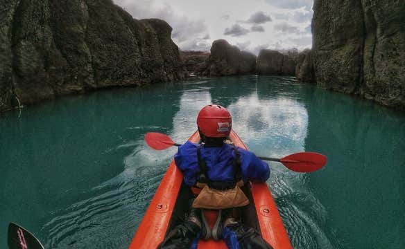 Inflatable Kayaking Tour on the Hvita River from Reykjavik