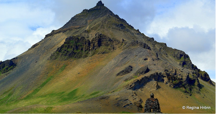 The Giantess Hít in Hítardalur Valley and the Party of the Trolls - Folklore from West Iceland