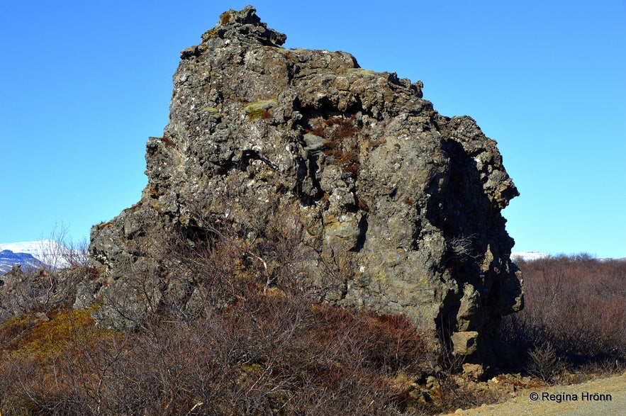 The Giantess Hít in Hítardalur Valley and the Party of the Trolls - Folklore from West Iceland