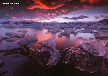 The Jokulsarlon glacier lagoon is an unforgettable place to visit, with its towering icebergs and brilliant colors.