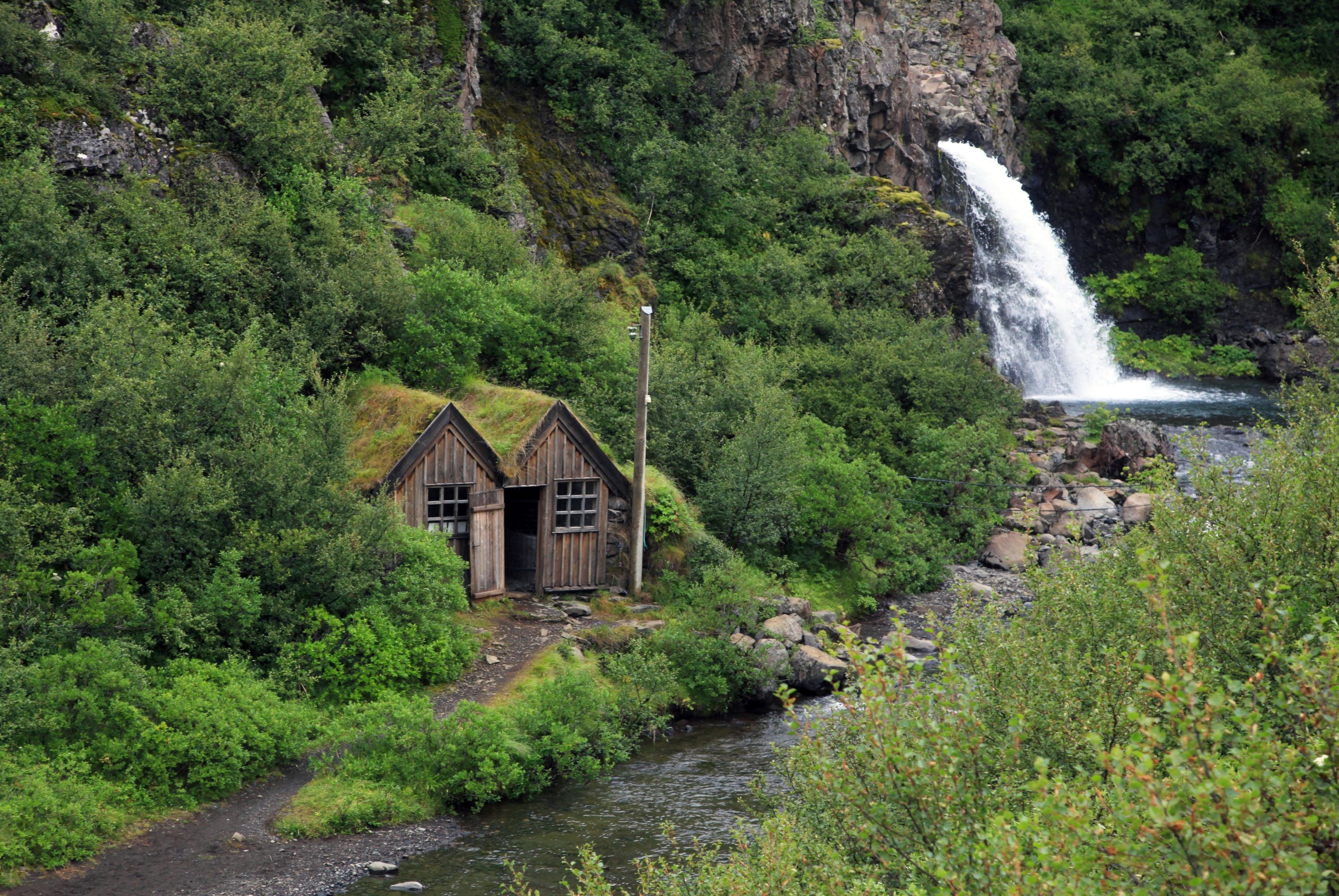 Magnusarfoss Waterfall