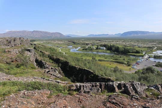 Small-Group 9-Hour Golden Circle Geology Tour with Transfer from Reykjavik
