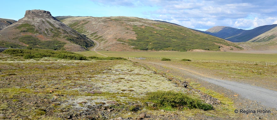 An easy Hike on Mt. Meyjarsæti and Lake Sandkluftavatn in South Iceland