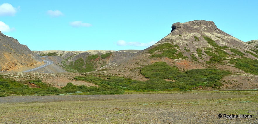 An easy Hike on Mt. Meyjarsæti and Lake Sandkluftavatn in South Iceland