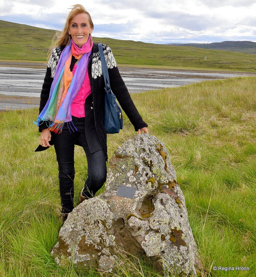 The Ghost Skeljungur and Bóla in Bólugil - Folklore from North Iceland