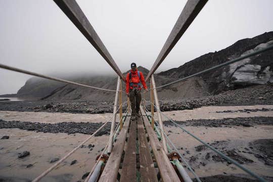 Small group 5-Hour Ice Climbing and Glacier Hiking Tour with Departure in Skaftafell