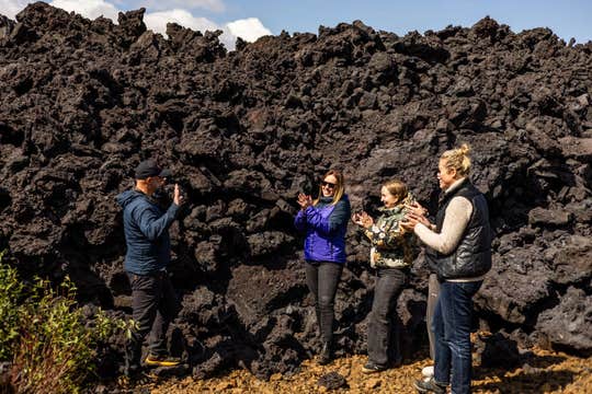 冰岛法格拉达尔火山(Fagradalsfjall)超级吉普火山穿越接驳之旅|探索雷克雅内斯半岛(Reykjanes Peninsula)火山