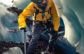 Private Winter Ice-Caving, Glacier Hiking, and Photoshoot Tour from Jokulsarlon