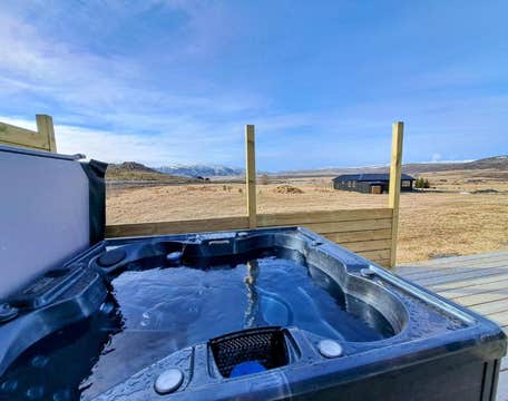 Serene Summerhouse Near Selfoss